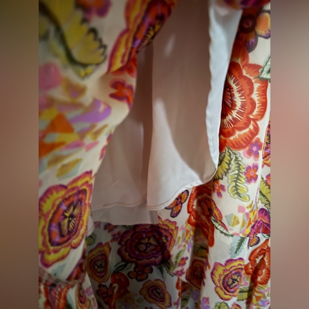 Just Taylor Sheer Floral Ruffle Faux Maxi Wrap Dress | Size 4 - Picture 5 of 6
